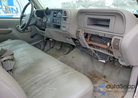 2000 Chevrolet Gmt-400 C3500-Hd z USA, uszkodzony, nr VIN 1GBKC34F2YF422140